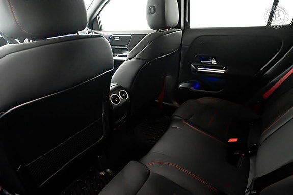 Mercedes-Benz GLA35 7 of 11