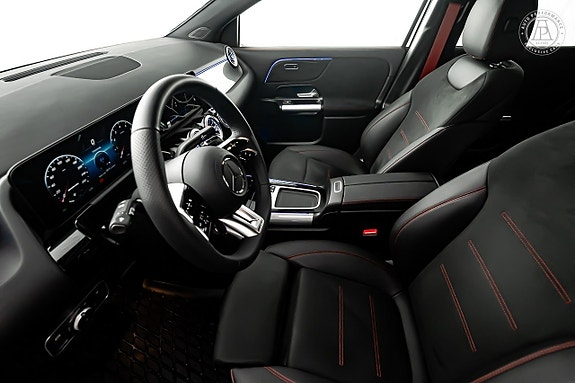 Mercedes-Benz GLA35 4 of 11