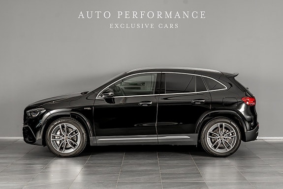 Mercedes-Benz GLA35 3 of 11