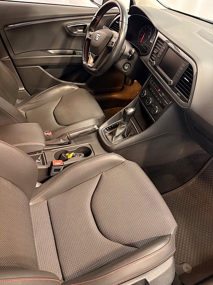 Seat Leon 4 of 5
