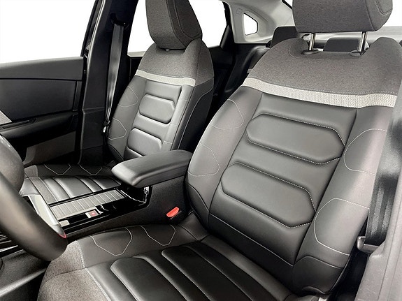 Citroen C4 X 5 of 5