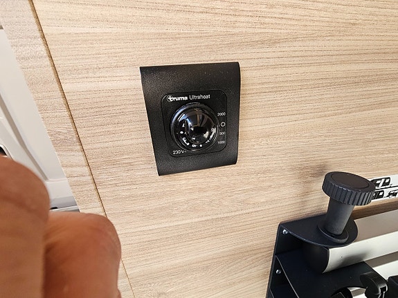 Knaus Südwind 420 QD El-Golvvärme  Nyskick 23 of 26