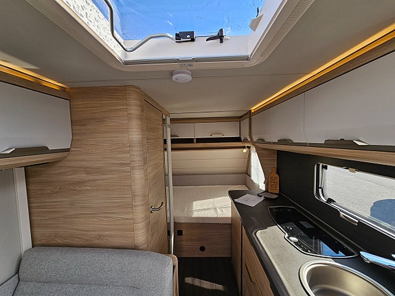 Knaus Südwind 420 QD El-Golvvärme  Nyskick 12 of 26