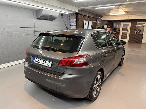 Peugeot 308 6 of 17