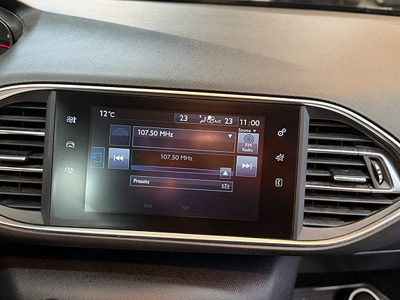 Peugeot 308 14 of 17