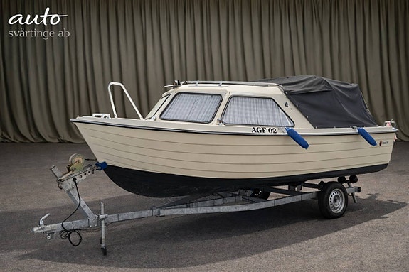 Uttern 560 HT – Klassisk hardtop med Yamaha (endast 80 H)