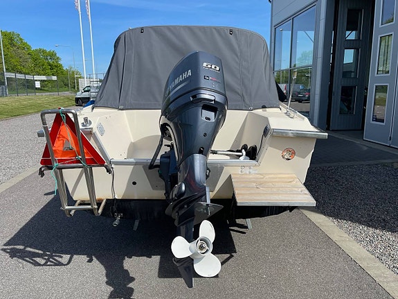 Uttern 560 HT – Klassisk hardtop med Yamaha (endast 80 H) 4 of 11