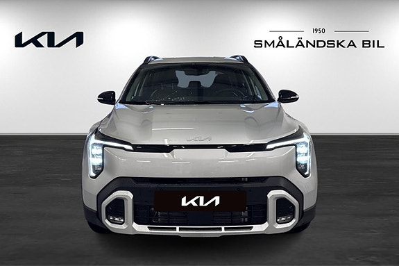 Kia Stonic 2 of 16