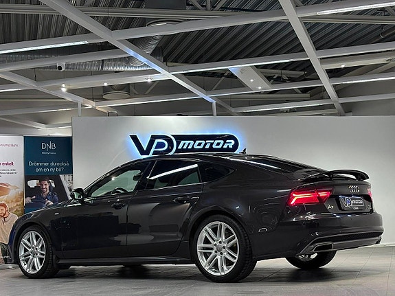 Audi A7 3 of 5