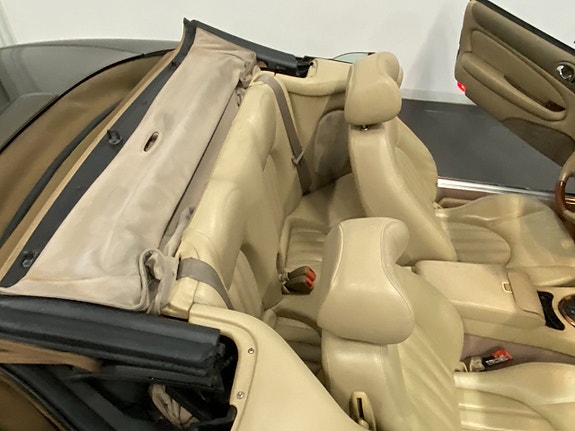 Jaguar XK 21 of 25