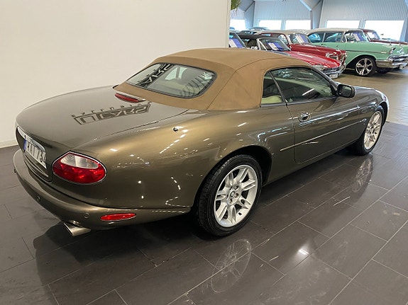 Jaguar XK 8 of 25