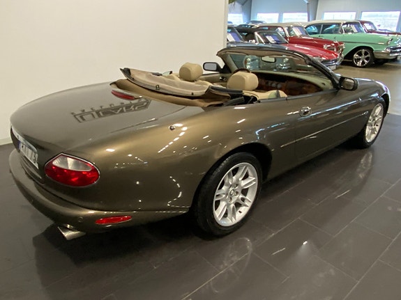 Jaguar XK 9 of 25