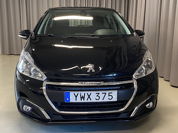 Peugeot 208 4 of 17