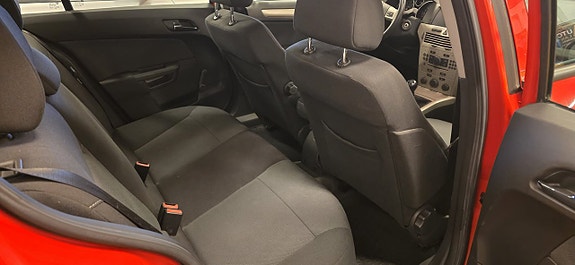 Opel Astra 7 of 7