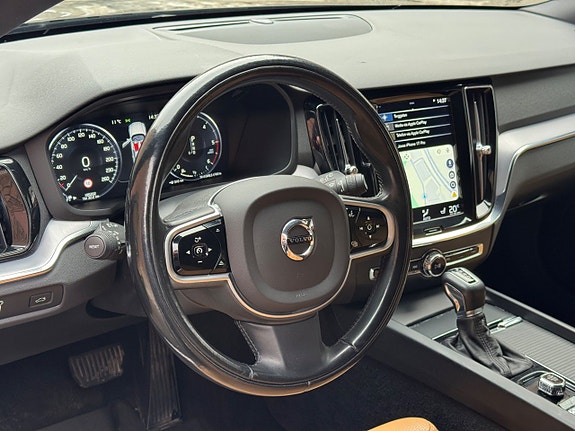 Volvo V60 9 of 25