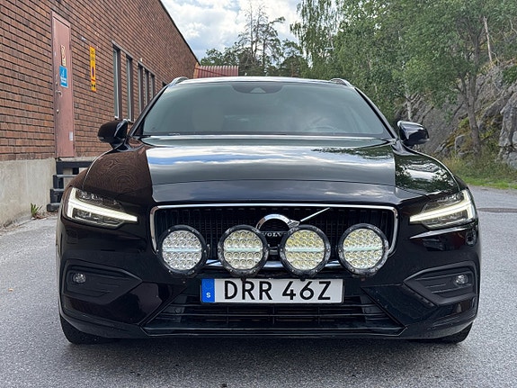Volvo V60 8 of 25