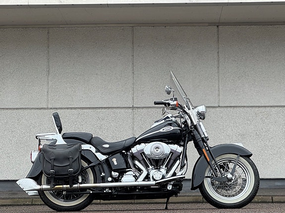 Harley-Davidson Springer Classic 1.4 Twin Cam 88B Luft o Buller Ruta 2 ägare