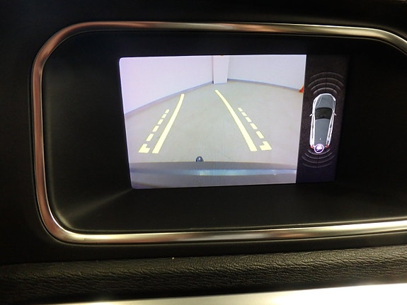 Volvo V40 12 of 21