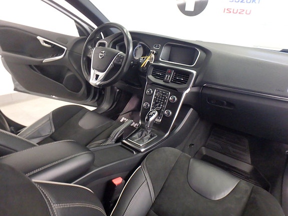 Volvo V40 18 of 21