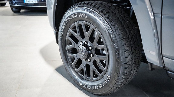 Dodge RAM 2500 10 of 24