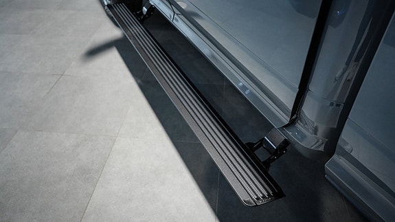 Dodge RAM 2500 9 of 24