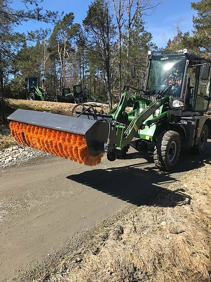 Lastmaskin SKIPSNA  T3600 4x4 EURO5 med SOPVALS