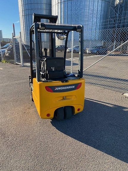 Jungheinrich EFG 216 3 of 4
