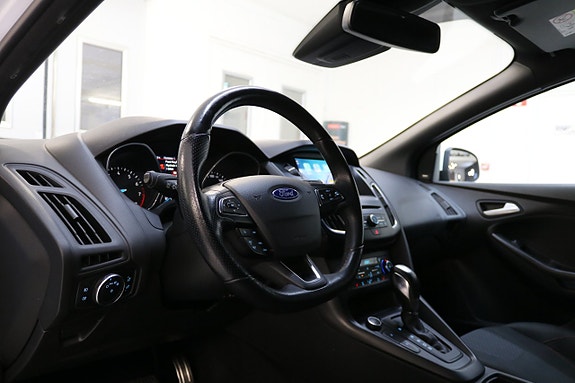 Ford Focus 14 of 27
