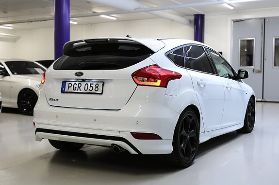 Ford Focus 6 of 27