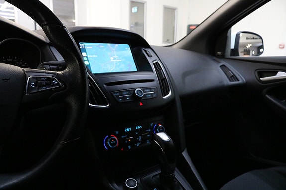 Ford Focus 22 of 27
