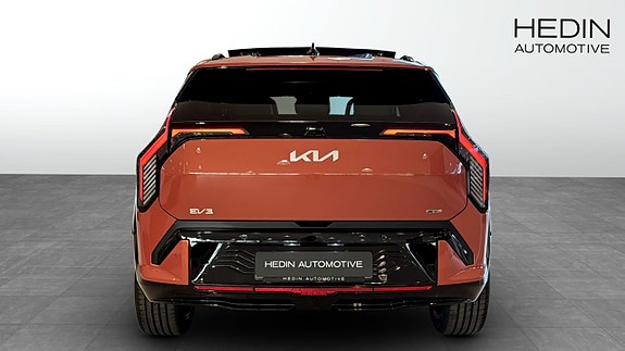 Kia EV3 8 of 13
