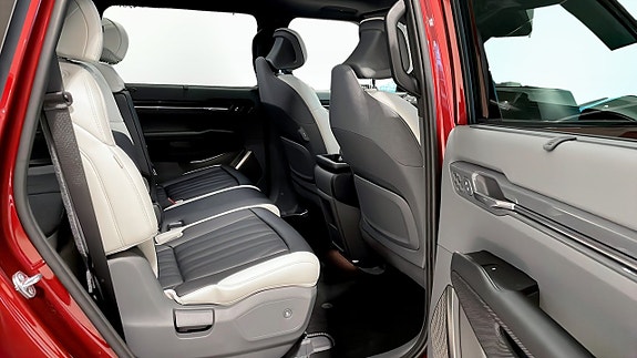 Kia EV9 12 of 14