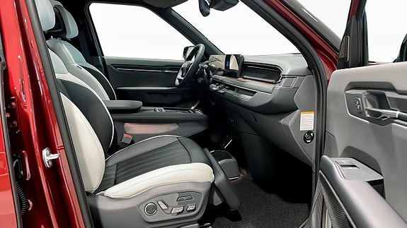 Kia EV9 11 of 14