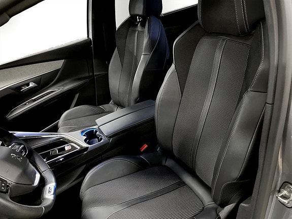 Peugeot 5008 6 of 16