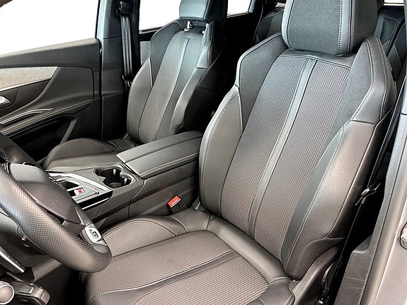 Peugeot 5008 4 of 17
