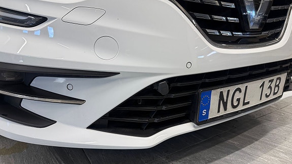 Renault Megane IV 5 of 5