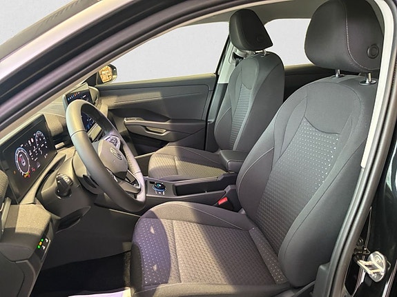 Volkswagen T-Roc 7 of 17