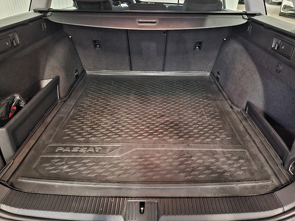 Volkswagen Passat 13 of 13