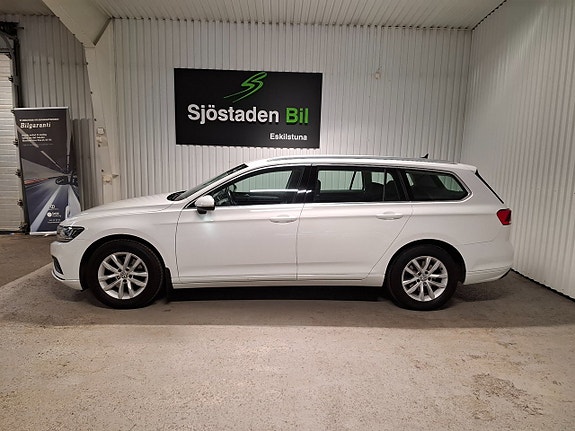 Volkswagen Passat 2 of 5
