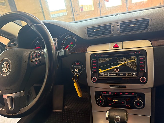 Volkswagen Passat CC 10 of 10