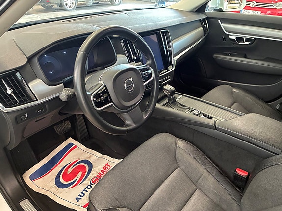 Volvo V90 13 of 23