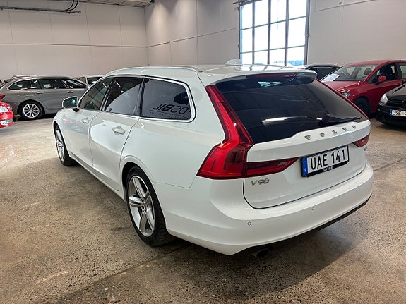 Volvo V90 8 of 23