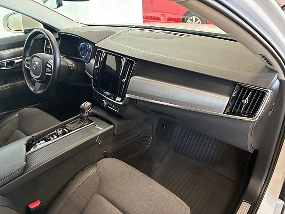 Volvo V90 20 of 23