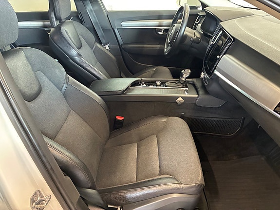 Volvo V90 19 of 23