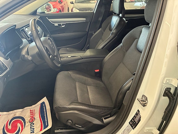 Volvo V90 14 of 23