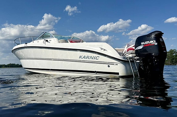 Motorbåt Karnic 2050, Suzuki 140hk