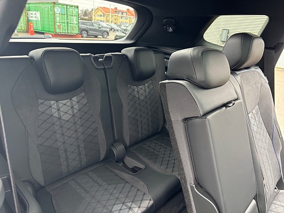 Volkswagen Tayron 17 of 18