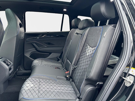 Volkswagen Tayron 13 of 23