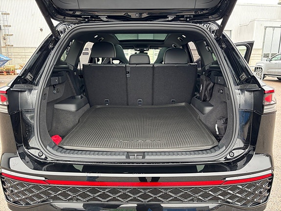 Volkswagen Tayron 18 of 23