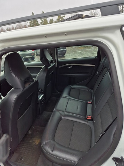 Volvo V70 5 of 5